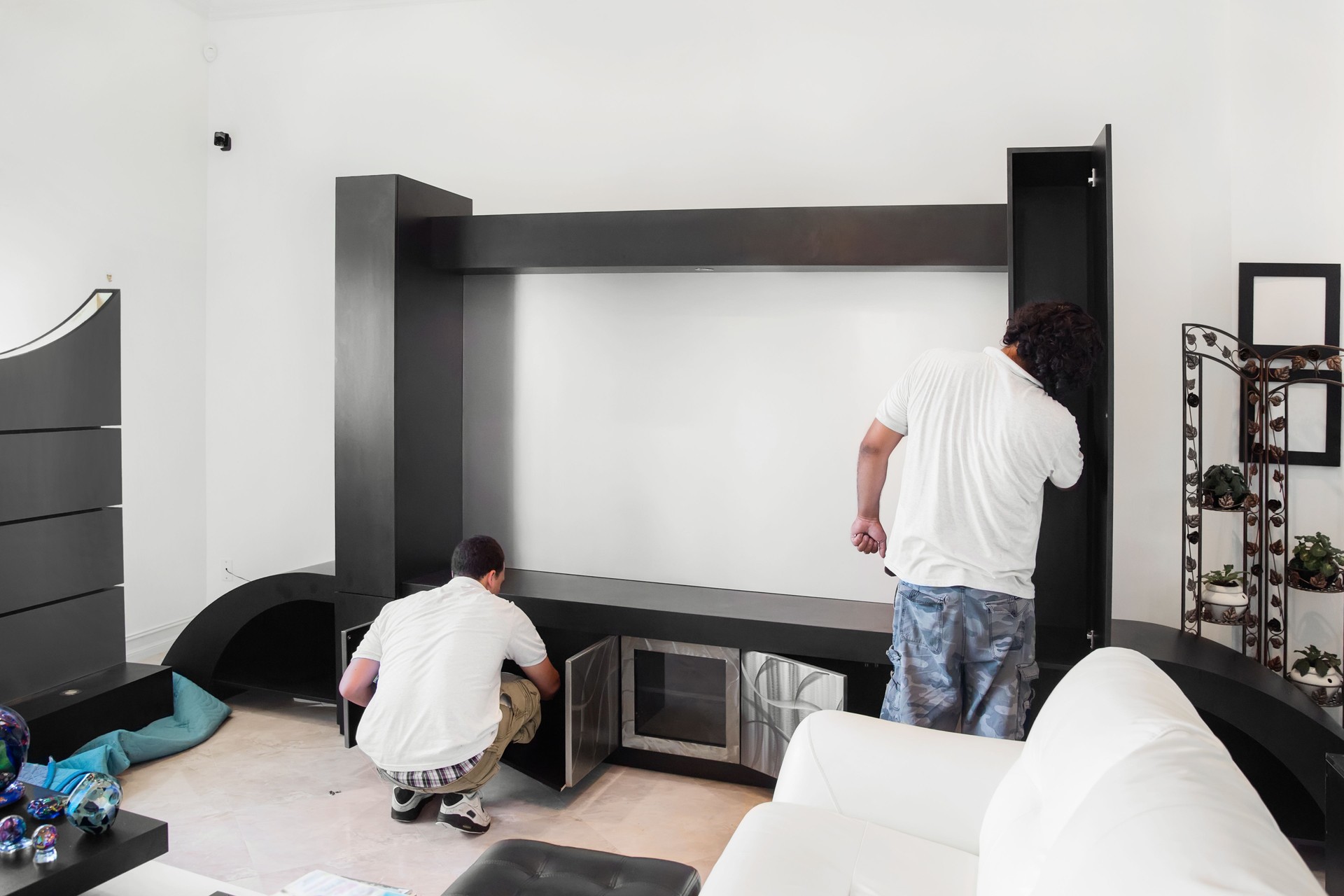 Assembling a new built in wall unit